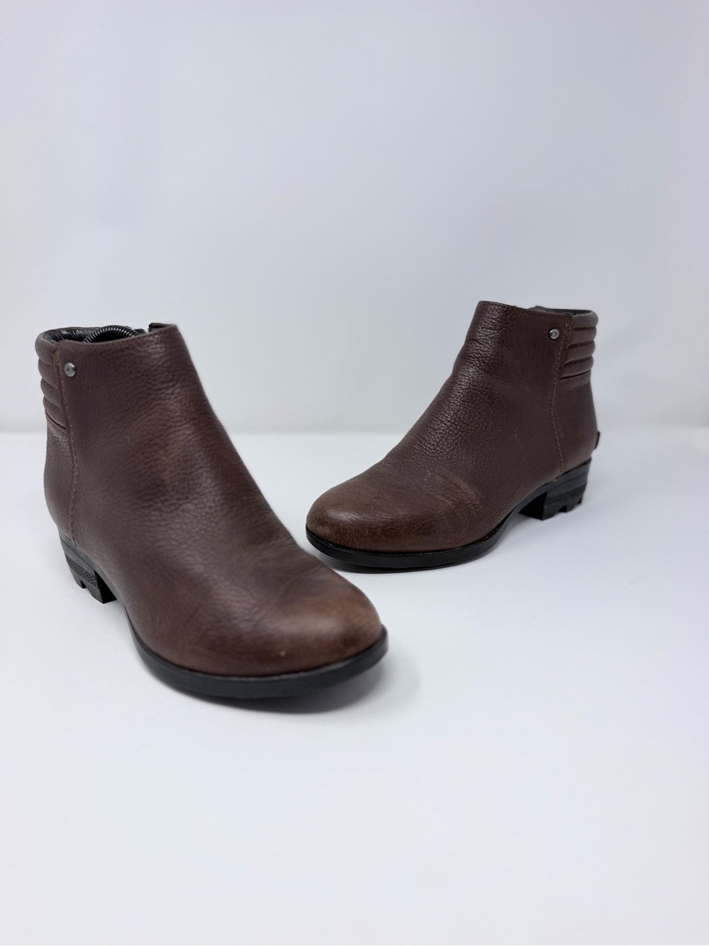 SOREL Women’s 7 Brown Leather Side Zip Ankle Booties Low Heel Moto Boots